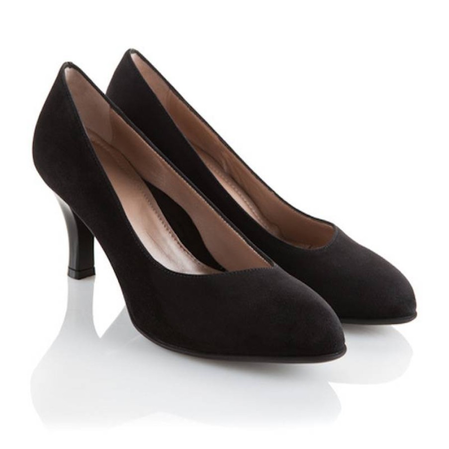 Women heartand | Tai Black+Suede